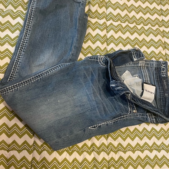 Capris - Picture 4 of 4